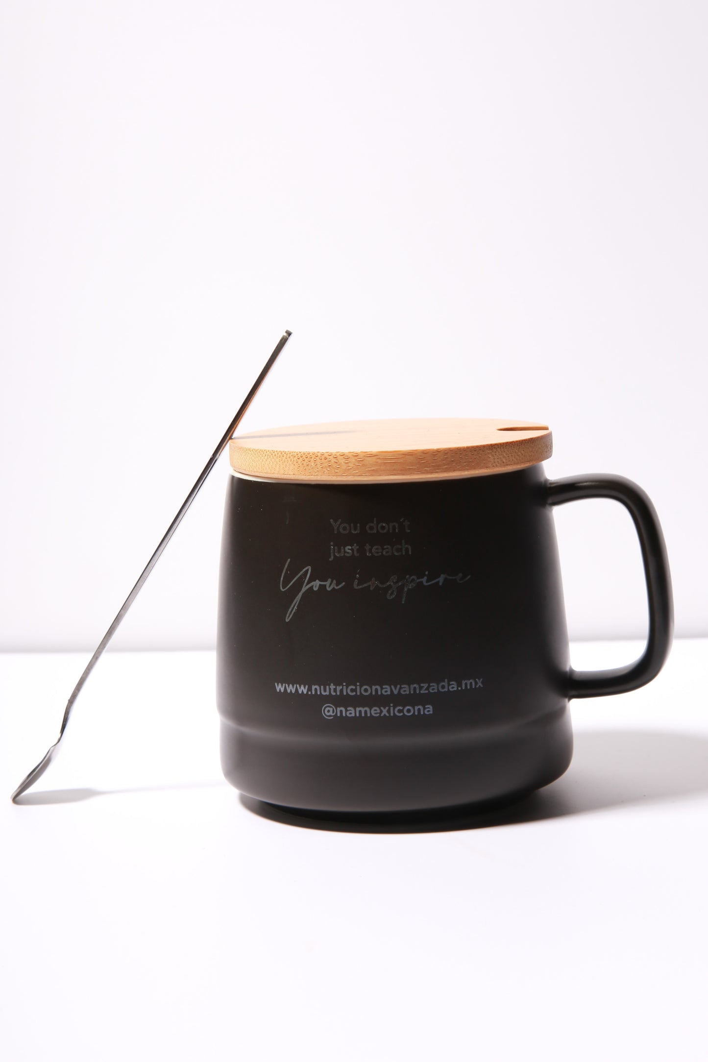 Taza Negra